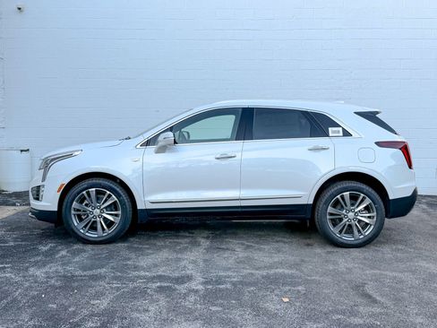 New 2025 Cadillac XT5 Premium Luxury w/ LPO, Floor Liner Package image 8