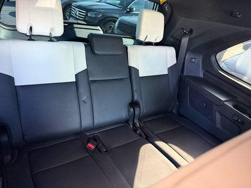 Used 2023 Toyota Sequoia Capstone AWD/4WD image 14