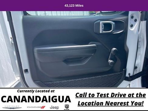 Used 2021 Jeep Wrangler Unlimited Willys image 11