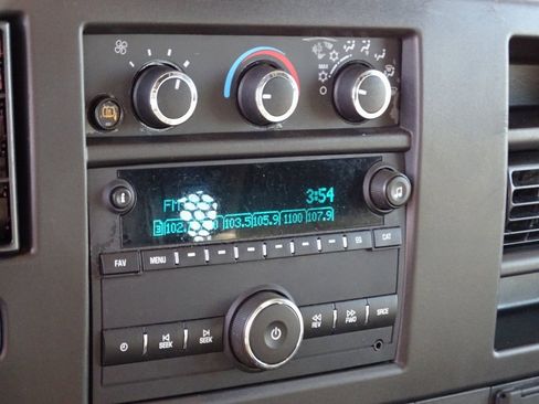 Used 2024 Chevrolet Express 2500 w/ Driver Convenience Package image 23