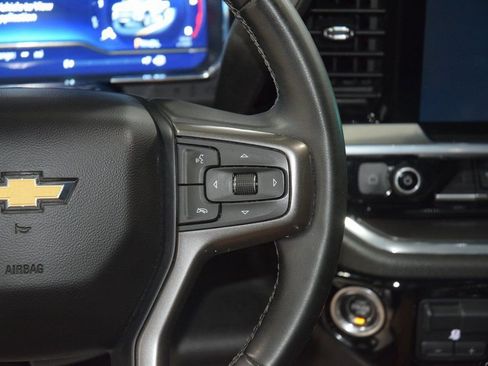 Used 2024 Chevrolet Silverado 2500 High Country w/ High Country Premium Package image 9