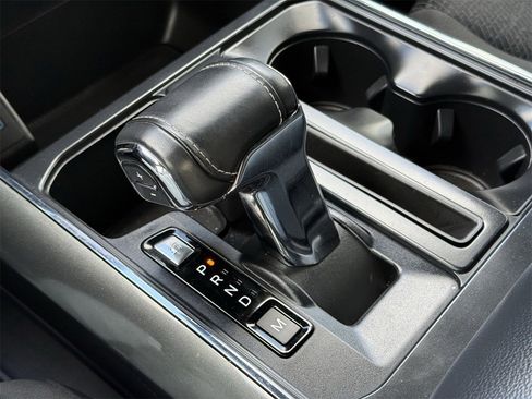 Certified 2022 Ford F150 XLT w/ Equipment Group 302A High image 21