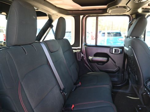 Used 2018 Jeep Wrangler Unlimited Rubicon image 22