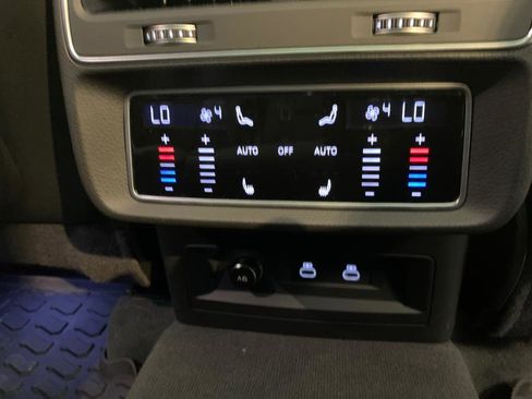 Used 2023 Audi Q7 3.0T Prestige image 63