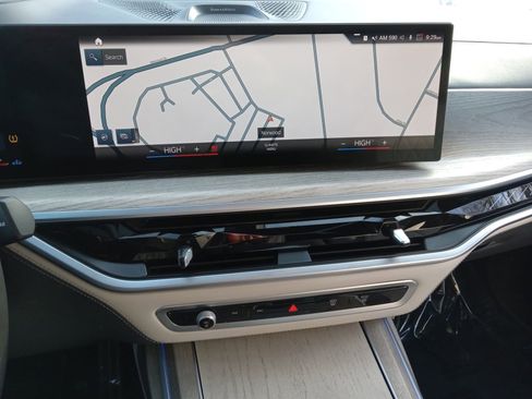 Used 2023 BMW X7 M60i w/ Executive Package image 16