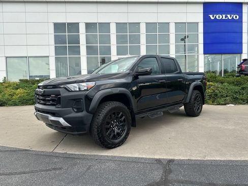 Used 2024 Chevrolet Colorado Trail Boss w/ Safety Package AWD/4WD image 36