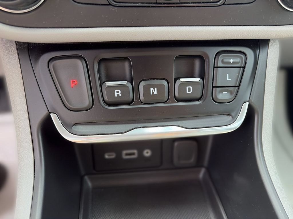 Certified 2021 GMC Terrain SLE w/ Driver Convenience Package FWD image 21