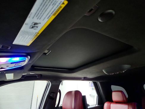 Used 2018 Dodge Durango SRT w/ SRT Interior Appearance Group image 15