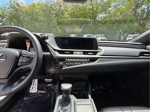 Used 2019 Lexus ES 350 F Sport w/ Accessory Package 2 FWD image 11