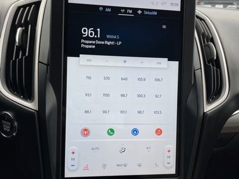 Used 2021 Ford Edge SEL w/ Cargo Accessory Package image 36