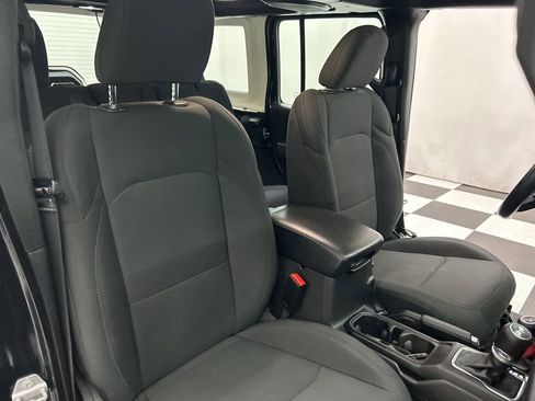 Used 2022 Jeep Wrangler Unlimited Sport image 30