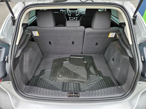 Used 2013 Ford Focus SE FWD image 11