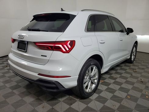 Used 2024 Audi Q3 2.0T Premium w/ Convenience Package image 6
