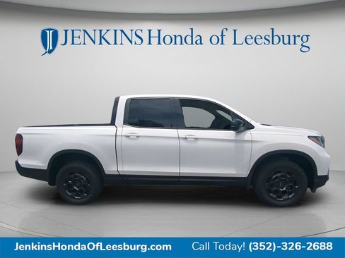 Certified 2025 Honda Ridgeline Sport+ image 2