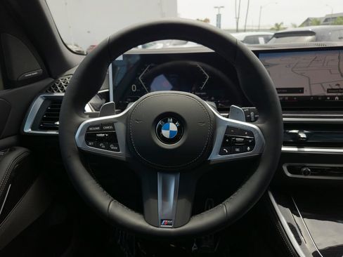 New 2026 BMW X5 xDrive40i w/ M Sport Package AWD/4WD image 14
