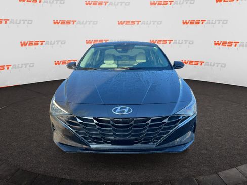 Used 2021 Hyundai Elantra Limited w/ Cargo Package FWD image 8
