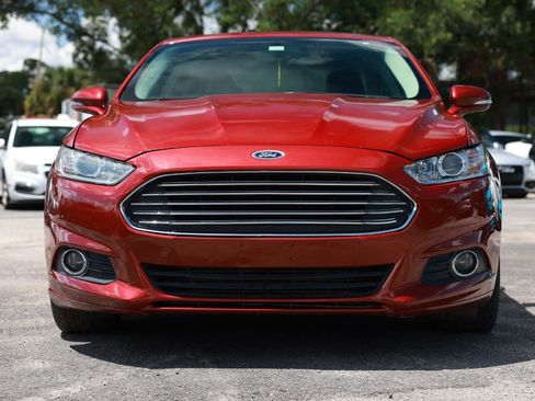 Used 2014 Ford Fusion SE w/ Equipment Group 202A FWD image 17
