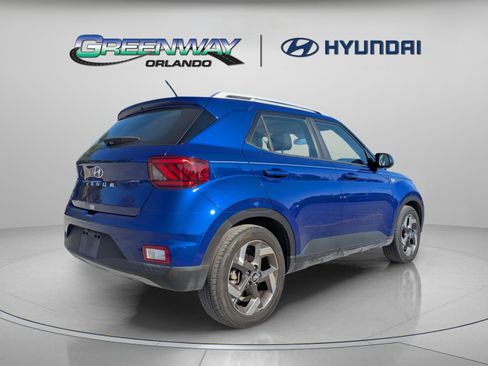Certified 2024 Hyundai Venue SEL FWD image 8