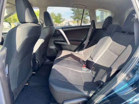 Used 2018 Toyota RAV4 LE w/ All Weather Liner Package AWD/4WD image 25