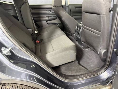 Used 2025 Honda CR-V EX image 16