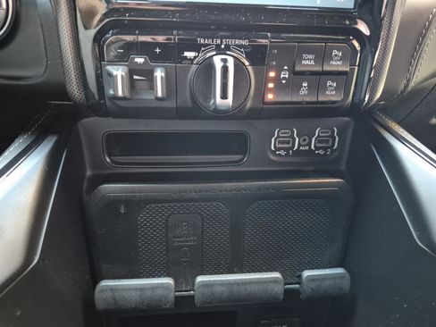 Used 2022 RAM 1500 Limited w/ (RED) Edition AWD/4WD image 35