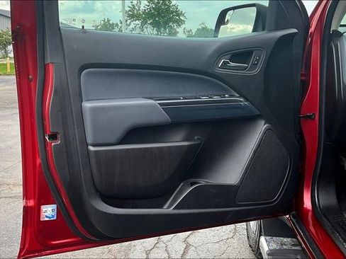 Used 2022 Chevrolet Colorado Z71 AWD/4WD image 21