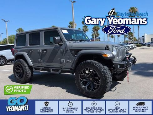Used 2022 Jeep Wrangler Unlimited Sahara w/ Cold Weather Group AWD/4WD image 1