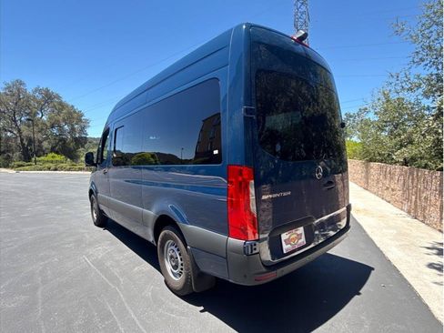 Used 2023 Mercedes-Benz Sprinter 2500 image 9