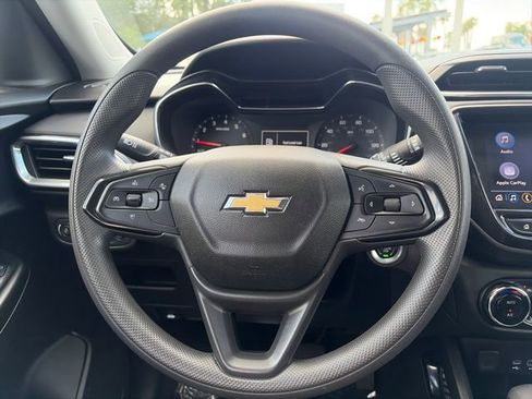 Used 2023 Chevrolet TrailBlazer LT w/ Convenience Package FWD image 14