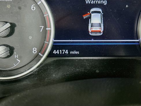 Used 2021 Nissan Sentra SV FWD image 19