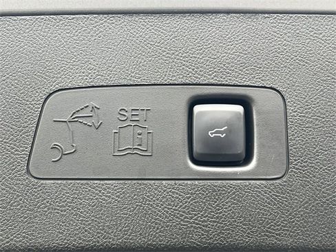 Used 2023 Lincoln Corsair Reserve w/ Equipment Group 201A image 35