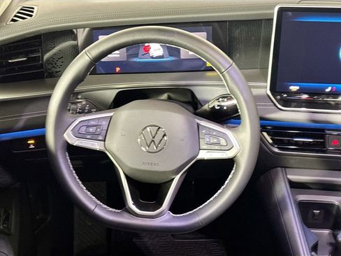 New 2026 Volkswagen Tiguan SE image 13