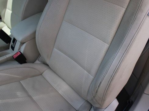 Used 2015 Volkswagen Eos Komfort FWD image 36