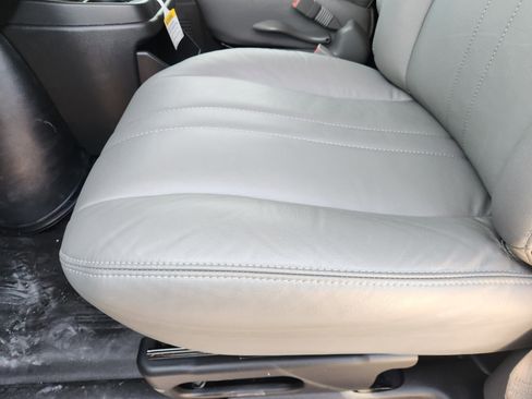 New 2025 Chevrolet Express 2500 image 26