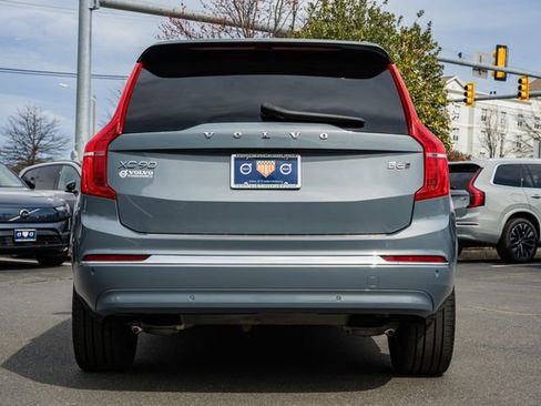 Used 2023 Volvo XC90 B6 Ultimate w/ Lounge Package image 6