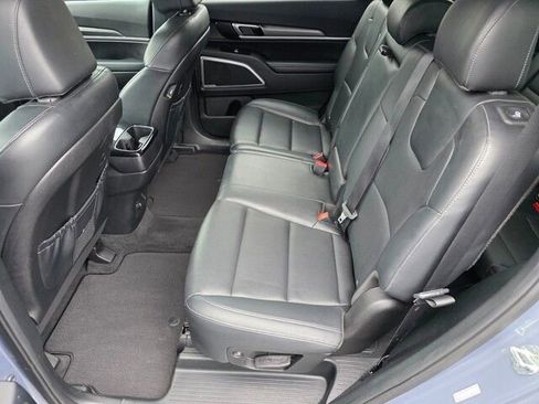 Used 2022 Kia Telluride LX image 14