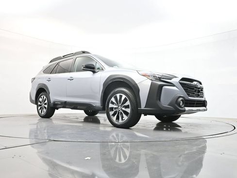 Used 2024 Subaru Outback Limited AWD/4WD image 34