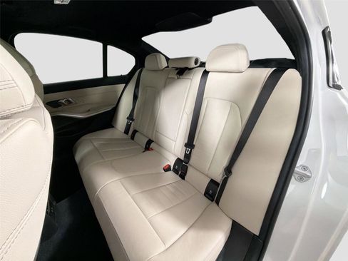Used 2026 BMW 330i Sedan w/ M Sport Package RWD image 24