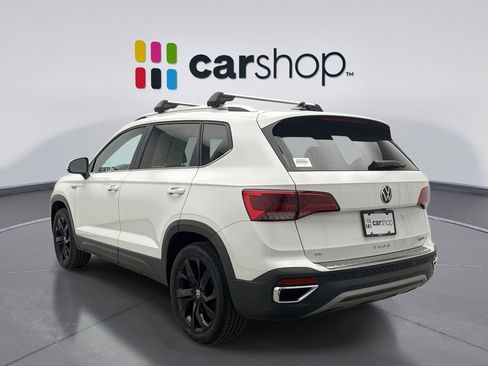 Used 2022 Volkswagen Taos SE image 3