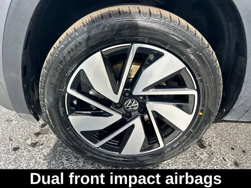 Used 2025 Volkswagen Atlas SE FWD image 10