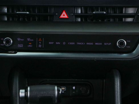 Used 2023 Kia Sportage EX image 20