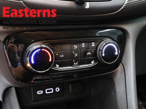 Used 2022 Buick Encore GX Preferred w/ Cold Weather Comfort Package FWD image 20