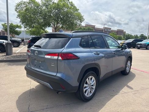 Certified 2024 Toyota Corolla Cross LE w/ Moonroof Package image 5