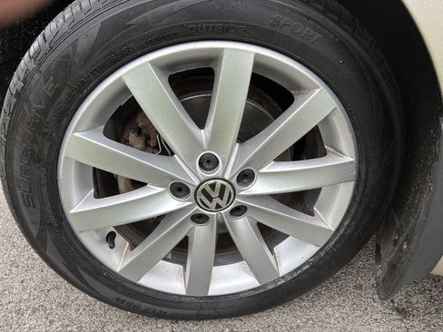 Used 2013 Volkswagen Jetta SE FWD image 10
