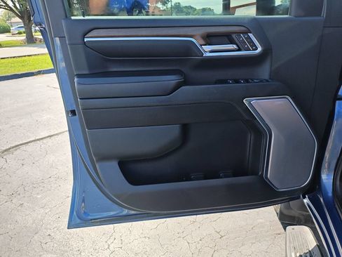 Used 2024 Chevrolet Silverado 3500 High Country w/ High Country Premium Package AWD/4WD image 12