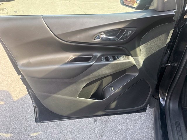 Used 2020 Chevrolet Equinox LT FWD image 12