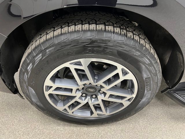 Used 2025 Ford Expedition Active AWD/4WD image 15