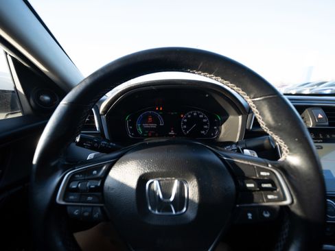 Used 2019 Honda Insight Touring image 15