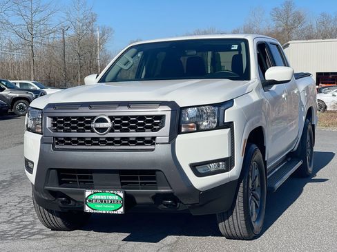 Used 2025 Nissan Frontier SV w/ SV Convenience Package AWD/4WD image 13