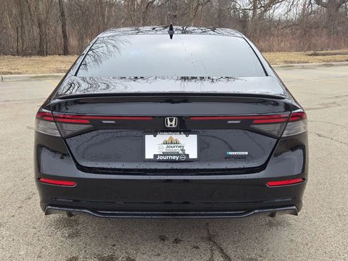 Used 2024 Honda Accord Sport image 10